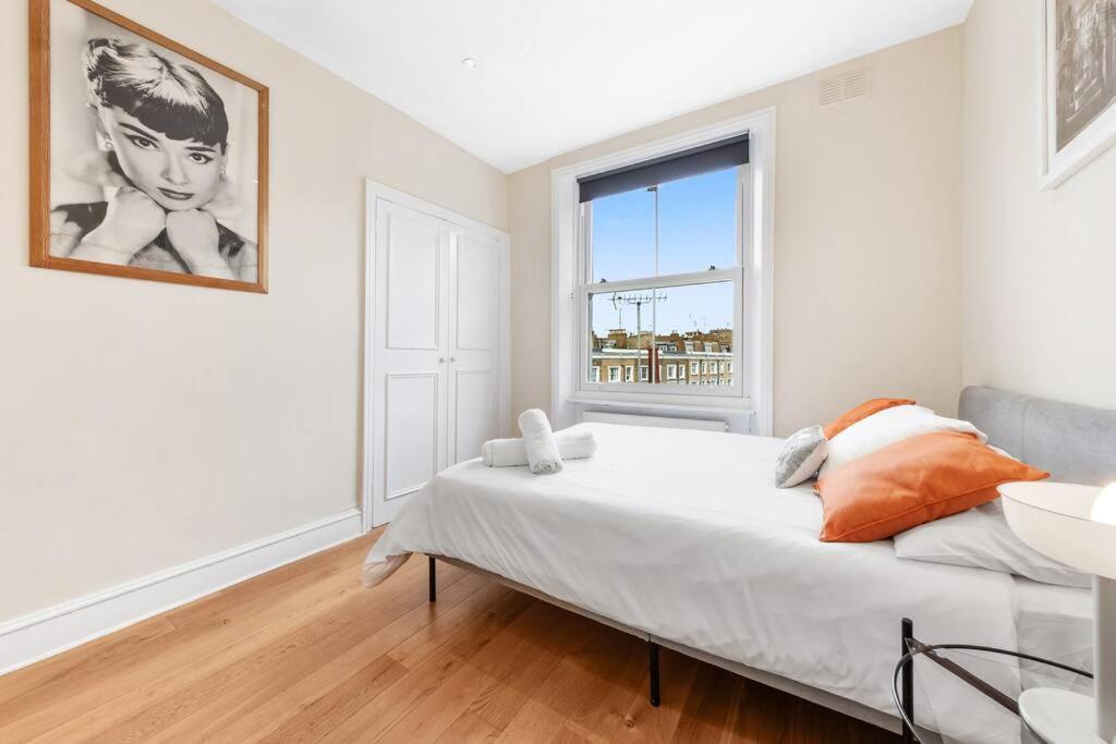 Spacious Sleep 11 With Terrace In Earls Court Ec99 Лондон Екстериор снимка